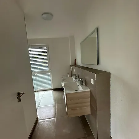 Moderne 4-zimmer-wohnung Mit Balkon, Fernblick, Parkplatz, Wlan, Einbaukueche, Bad & Gaeste-wc * Grafenau (Bavaria)
